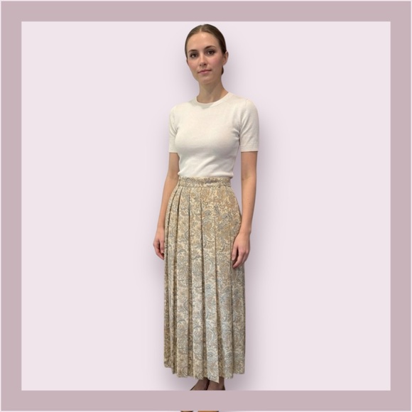 Liz Claiborne Dresses & Skirts - Liz Claiborne Vintage Silk Floral Paisley Pleated Midi Skirt
